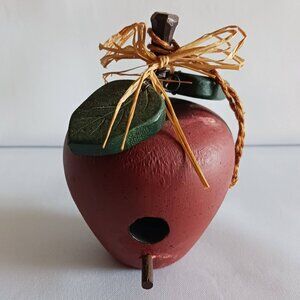 Decorative Solid Wood Apple Shaped Birdhouse